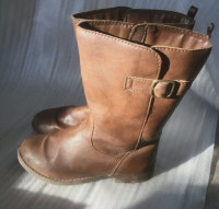 OSH KOSH - Girls Fall boots - Size 1 (From Carter’s)