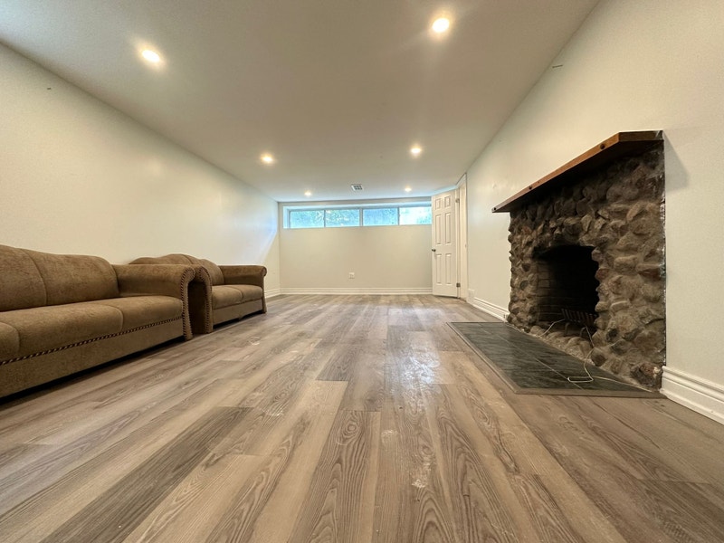 Victoria Park & Lawrence , Renovated 2Br, 2Ba Long Term Rentals