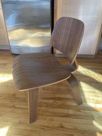 Chaise Eames LCW