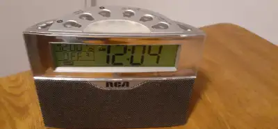 Dual Wake Digital Alarm Clock AM/FM Radio Battery Backup, View more