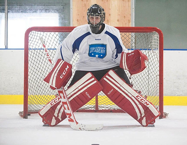 Looking for used hockey goalie equipment  in Hockey in Whitehorse