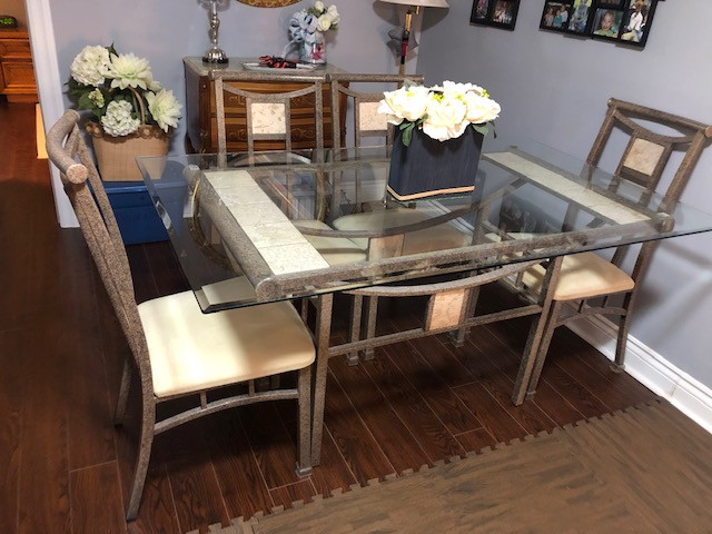 SALE! MOVING {into a small Condo} SALE! in Dining Tables & Sets in Mississauga / Peel Region