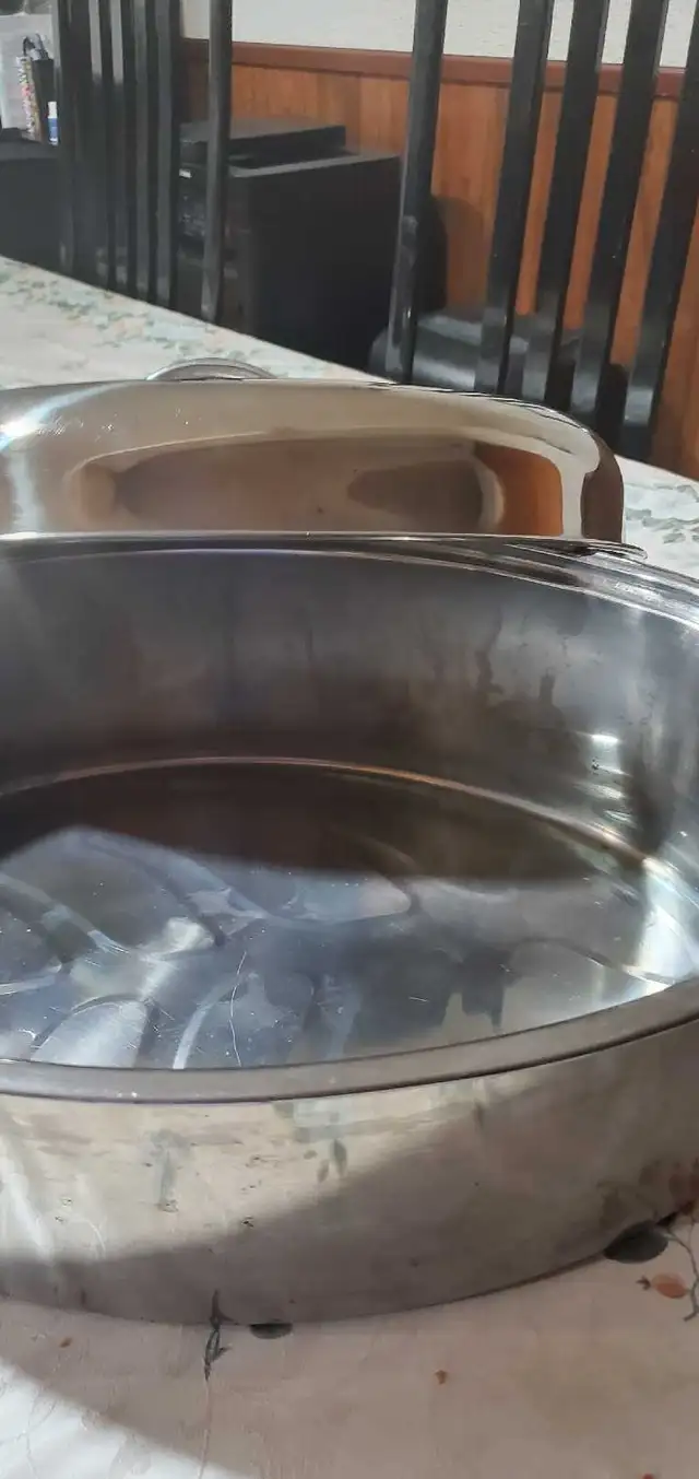 Oval Roasting Pan in Kitchen & Dining Wares in Oshawa / Durham Region - Image 4