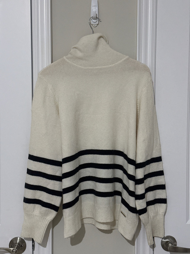 Michael Kors Knit Sweater - XL in Women's - Tops & Outerwear in Markham / York Region