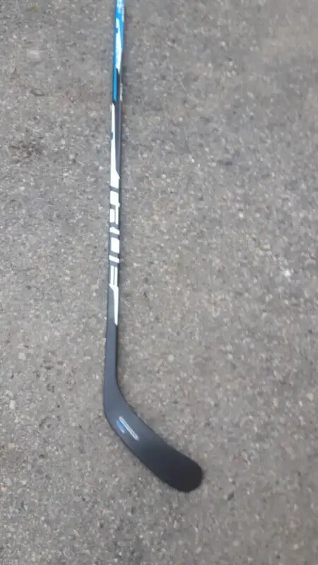 Mitch Marner True Carbon Fibre Hockey Stick in Hockey in Oshawa / Durham Region - Image 2