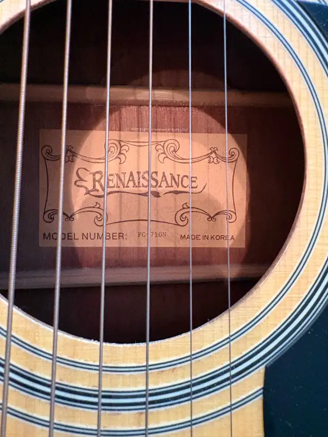 guitare classique  in Guitars in Sherbrooke - Image 3