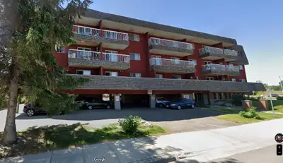 1 Bedroom Apartment Available with Balcony!