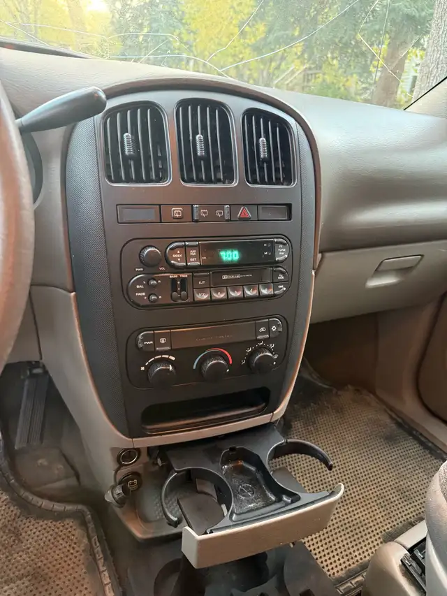 2002 Dodge Caravan573329924487260168