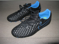 Nike Men's Tiempo Soccer Cleats Shoes New free shin pads