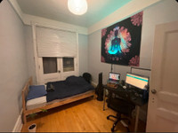 Sublet - 1 bedroom in a 3 bedroom apartement