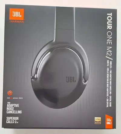 Écouteurs JBL Tour One M2 sans fil neuf / new Demande 300$. Se vend ±400$ + taxes sur Amazon Canada....