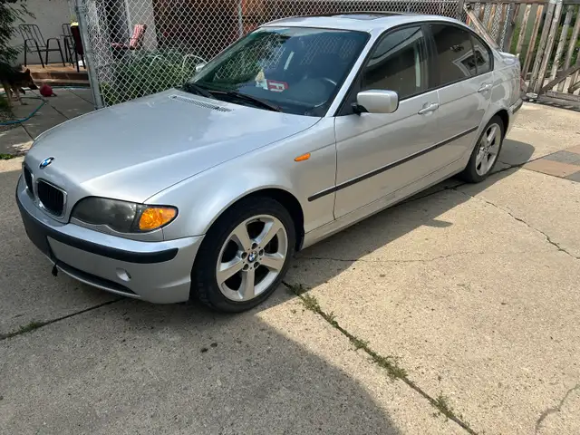 2005 BMW 325i