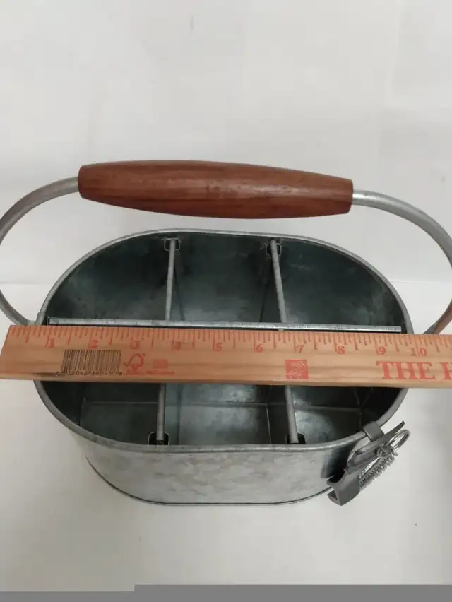 *Brand new* Pottery Barn 6 Can/Bottle Drink Beer Caddy Utensil H in Kitchen & Dining Wares in Mississauga / Peel Region - Image 5