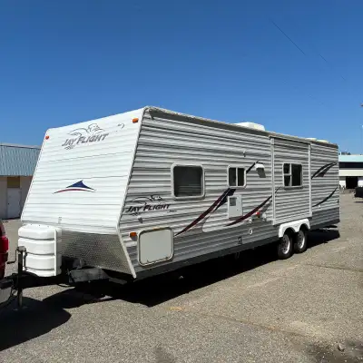 Great trailer everything works on it!! 2 brand new batteries and has 2 30Lb propian tanks. Good tire...
