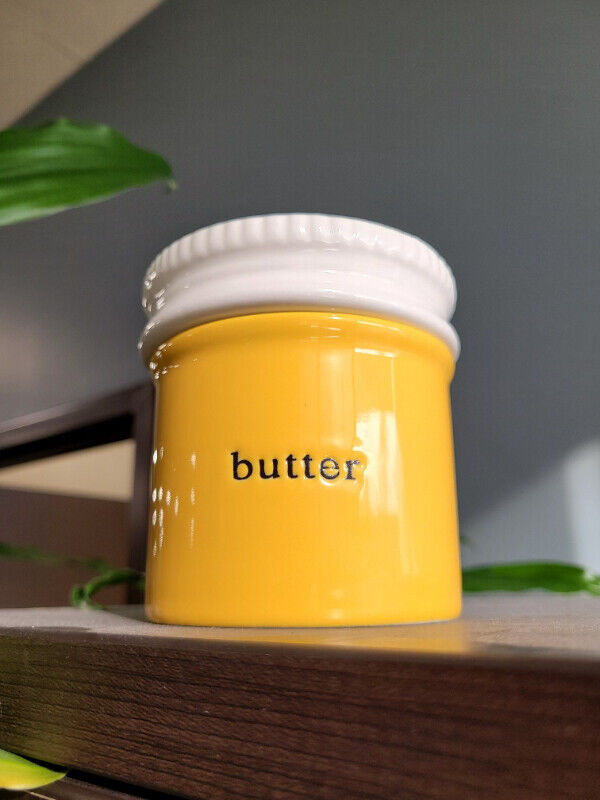 French style butter crock . Brand new in box giftable Cash SALE in Kitchen & Dining Wares in Mississauga / Peel Region - Image 2