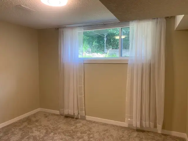 1200Sq ft 2 bedroom  Utilities included in Long Term Rentals in Kamloops - Image 9