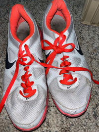 Nike sneakers/chaussures de sport rouge et gris 
