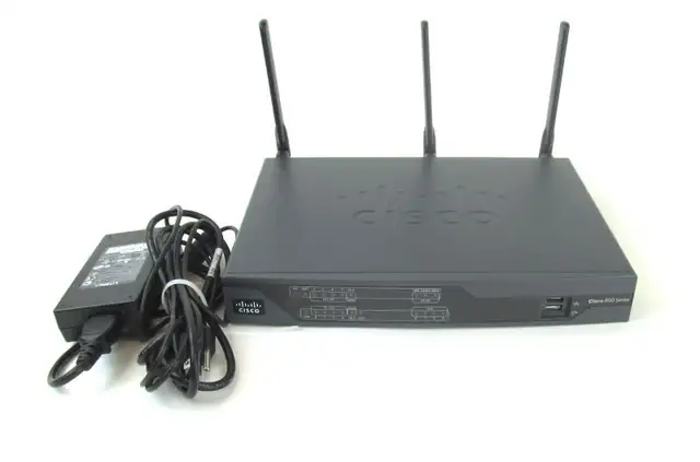 Cisco 890 series 891W 891-W wireless router in Networking in City of Toronto - Image 4