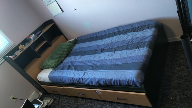 3 Drawer Mates bed with head board in Beds & Mattresses in Bedford - Image 4