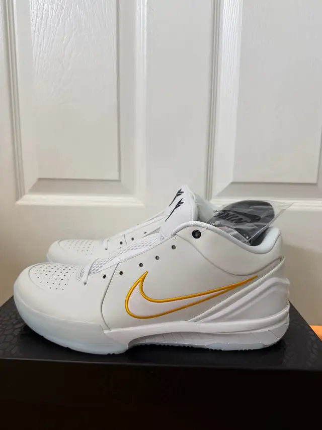 Brand New Kobe 4 “Indiana Pacers” size 10 with receipt