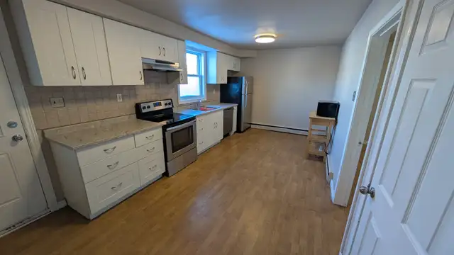 3 Bedroom Detached Home for Lease in Stoney Creek – Leckie Park