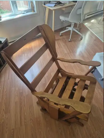 Chaise à bascule, rocking chair, bois massif., View more