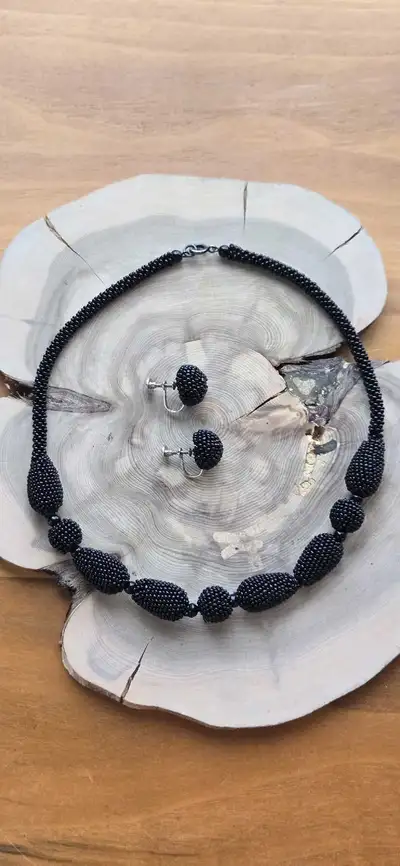 Knockout Vintage Black Bead Choker + Earrings Fantastic Shape, View more