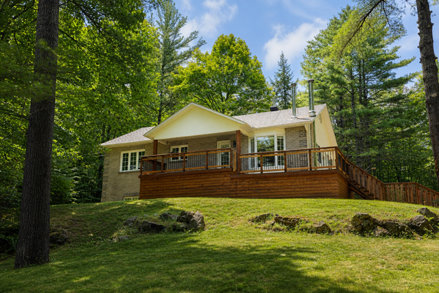Bungalow | 4.41 wooded acres | Privacy / Intimacy