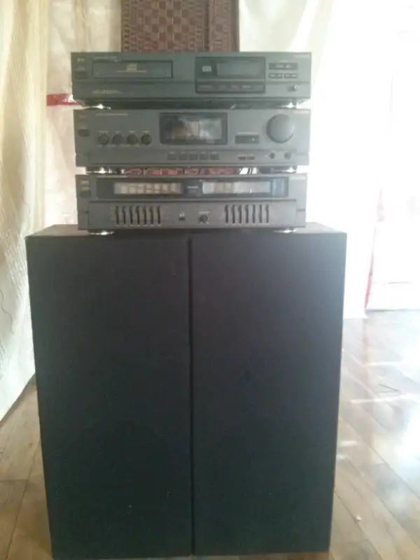 Citizen JS6071 Sound System/Stereo with Speakers in General Electronics in Mississauga / Peel Region - Image 3