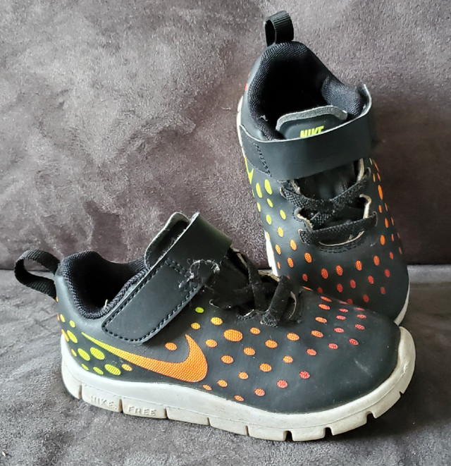 Nike Free Running Shoes 7C in Clothing - 5T in Oshawa / Durham Region