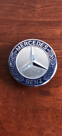 Mercedes Benz front hood emblem 