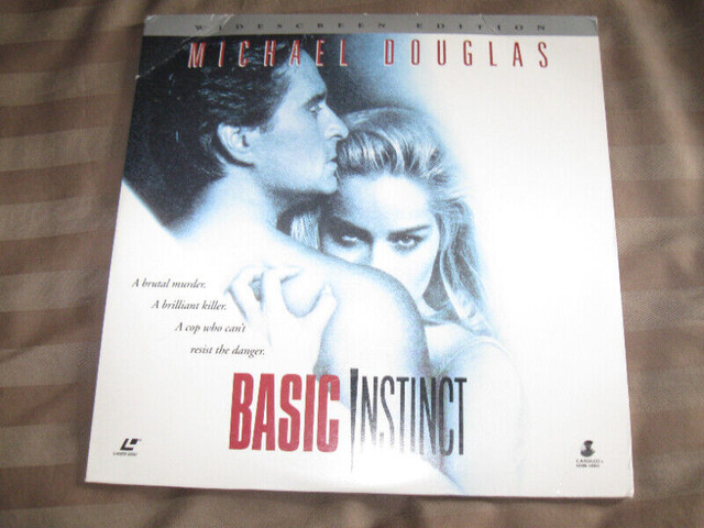 Basic Instinct - 2 disc Widescreen Laserdisc in CDs, DVDs & Blu-ray in City of Halifax - Image 2