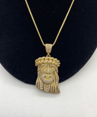 10KT Yellow Gold Diamond Pendant w Appraisal $3,535