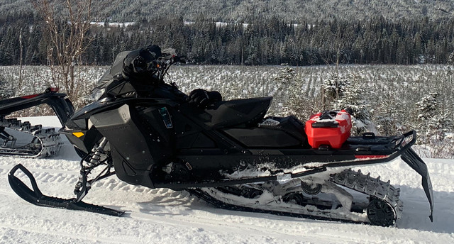 2022 skidoo backcountry  in Snowmobiles in Saint John