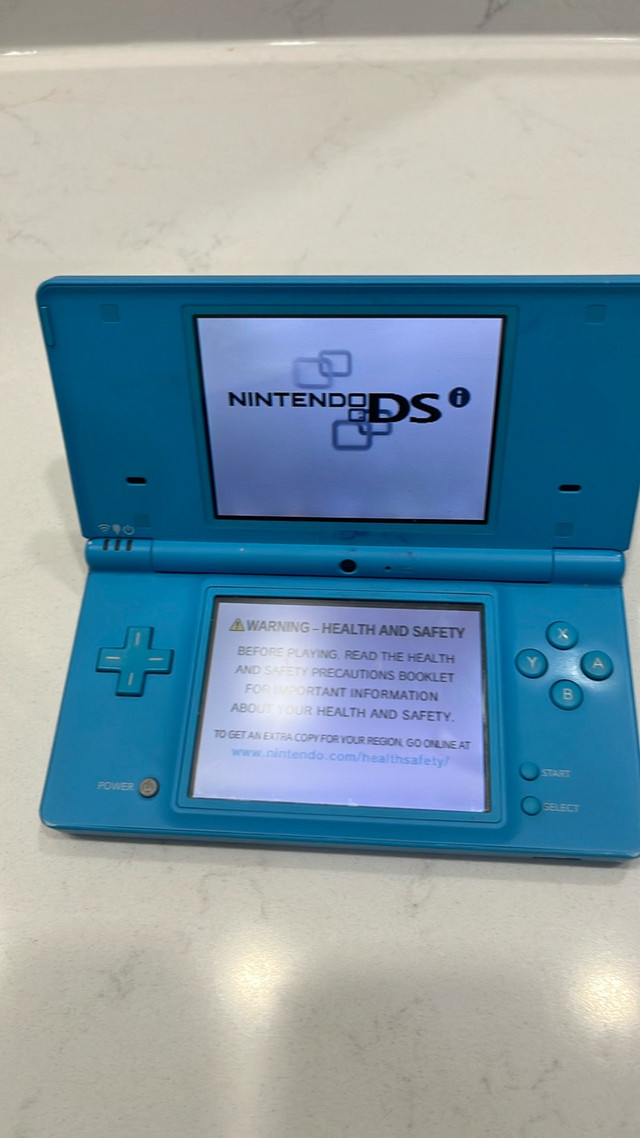 Nintendo DS - blue  in Older Generation in Ottawa