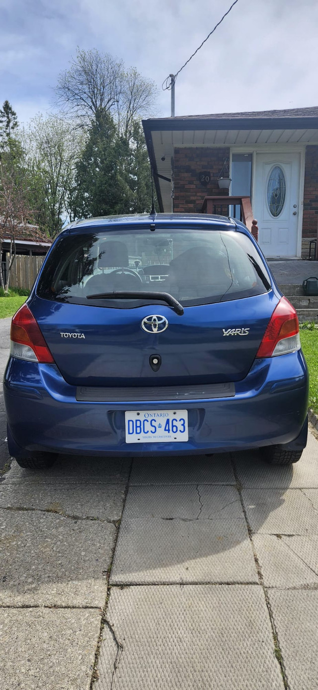 2010 Toyota yaris le 4dr hatchback four door sedan. in Cars & Trucks in City of Toronto - Image 4