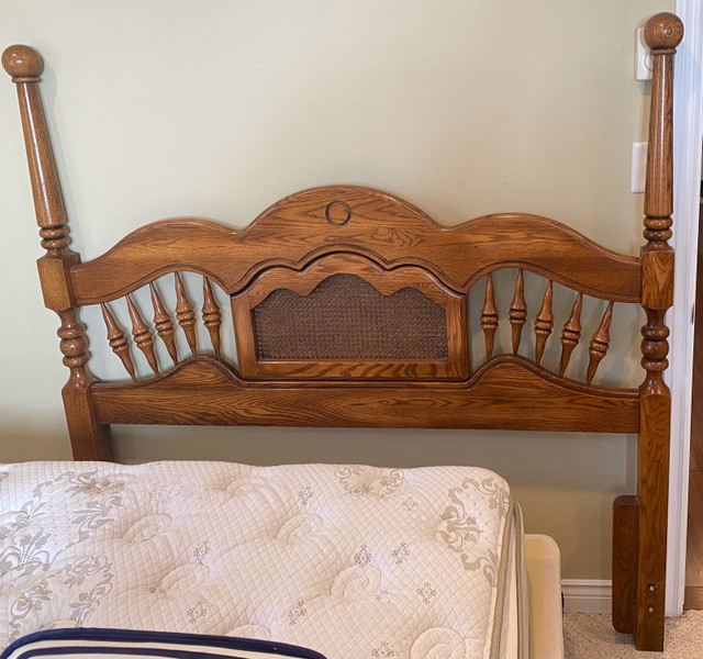Solid wood bedroom set (Canadian made) in Dressers & Wardrobes in Bedford - Image 3
