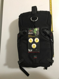 New with tags Kata 3N1-20 Gadget Bag $90