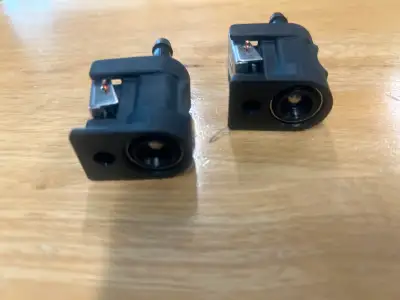 New, never used, outboard hose fittings. I needed the 5/16” hose and primer, removed these fittings...