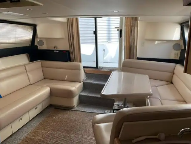 Bateau Carver 350 mariner à vendre in Powerboats & Motorboats in West Island - Image 5