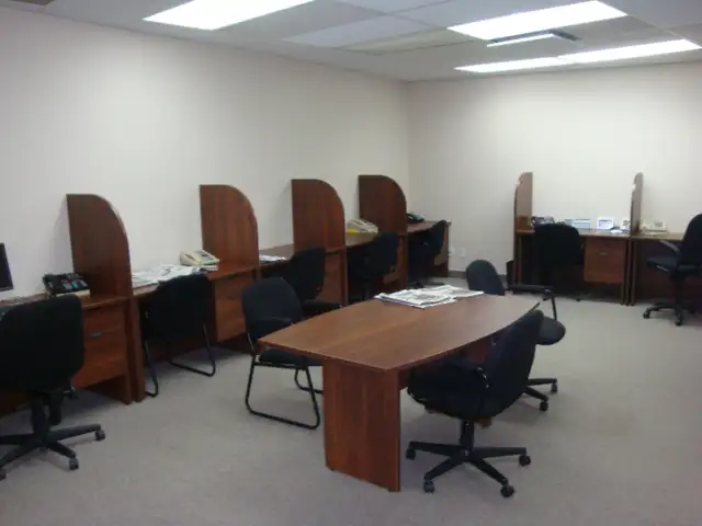 2 locaux commerciaux (bureaux) au centre-ville de Jonquière in Commercial & Office Space for Rent in Saguenay - Image 7