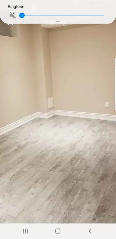 Bassment appartment for in Pickering Rent $1300 First and last month 10 posted chuques Co signer req...