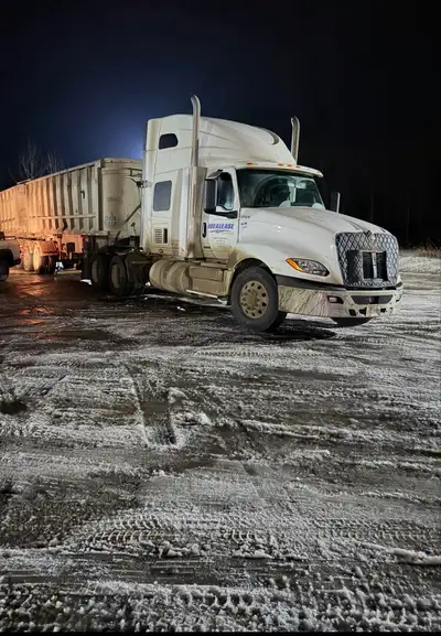Looking for 1 owner op to haul Camrose & Drayton to Regina. Start sundays done Thursday or Friday ho...