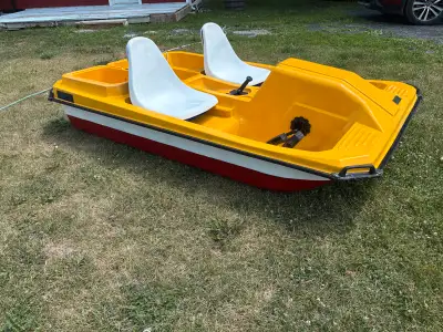 Contour Commodore paddle boat , View more