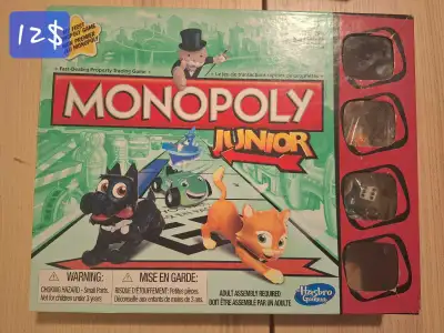 Prix sur photos et BED bugs 5$ Zoofari 5$ Casse tête Canada 10$ Popip électronique 10$ 2 gan5s baseb...