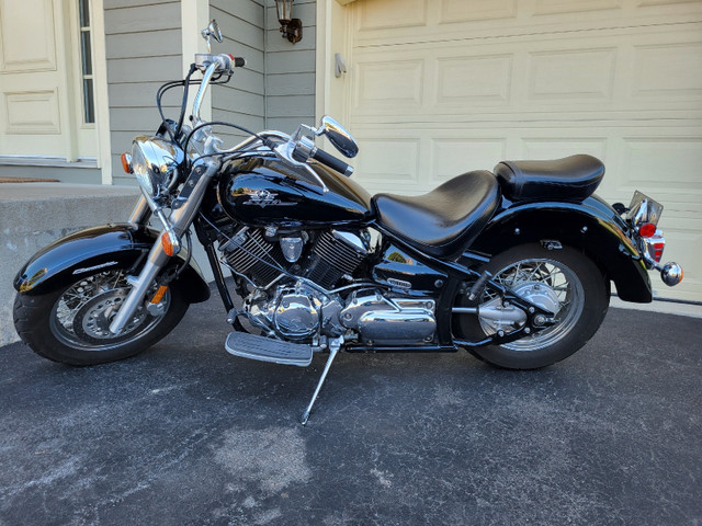 Yamaha V-Star 1100 dans Utilitaires et de promenade  à Ouest de l’Île - Image 3