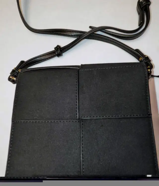 Smart BNWT Black Moda Lena Vegan Leather Crossbody Bag! in Women's - Bags & Wallets in London - Image 5