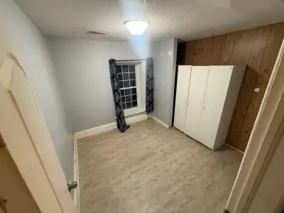 Private Room for Rent Private room available in a clean and quiet home, suitable for a responsible a...