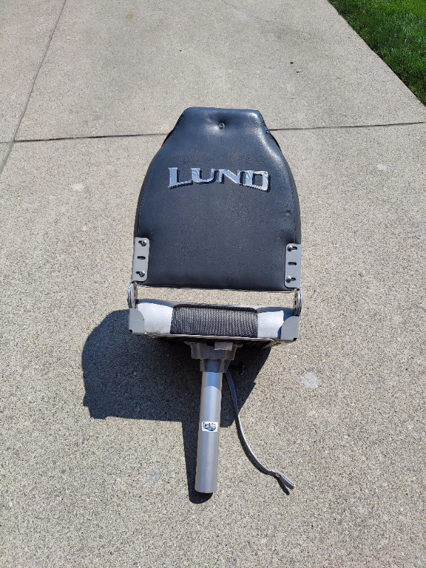 Lund boat seats Powerboats & Motorboats Windsor Region Kijiji