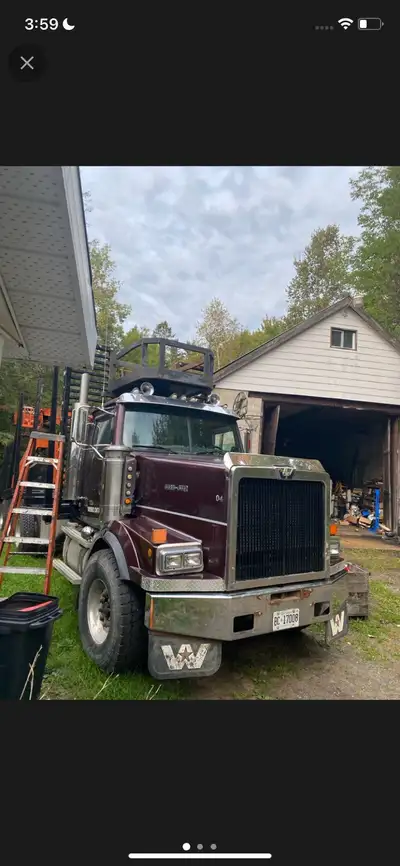 Western star log loader with Serco 8500 loader. Cat motor just rebuilt with a $40,000 motor, receipt...